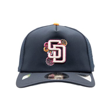 New Era 9Forty Apex San Diego Padres Official On Field 2026 City Connect Batting Practice Performance Mesh Snapback Hat White Blue
