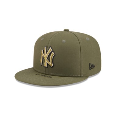 New Era 9Fifty New York Yankees Armed Forces Day 2026 Snapback Hat New Olive Green