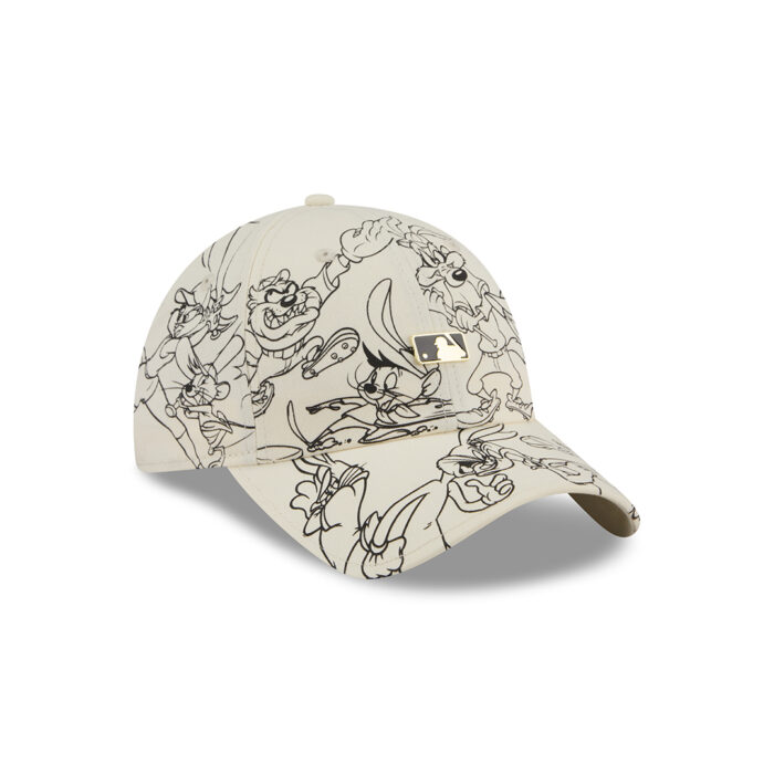 New-Era-x-Looney-Tunes-9Twenty-MLB-Logo-Looney-Tunes-Squad-Strapback-Hat-Chrome-White-Black-left-fro.jpg New-Era-x-Looney-Tunes-9Twenty-MLB-Logo-Looney-Tunes-Squad-Strapback-Hat-Chrome-White-Black-left-fro.jpg