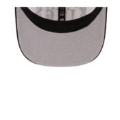 New-Era-9Seventy-Los-Angeles-Kings-Vintage-Stretch-Snapback-Hat-Chrome-White-Black-UNDERVISOR.jpg