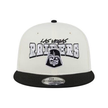 New Era x Star Wars 9Fifty Las Vegas Raiders Darth Vader Snapback Hat Chrome White Black Silver New Era x Star Wars 9Fifty Las Vegas Raiders Darth Vader Snapback Hat Chrome White Black Silver 2